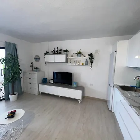 Perla De Mar Apartament Los Cristianos (Tenerife)